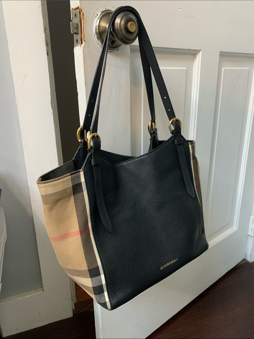 Authentic Burberry Canterbury Tote black leather, check sides - Picture 14 of 16
